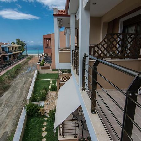 Dafni'S Seaside Luxury Studios Nikiti  Buitenkant foto