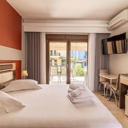 Dafni'S Seaside Luxury Studios Nikiti  Buitenkant foto