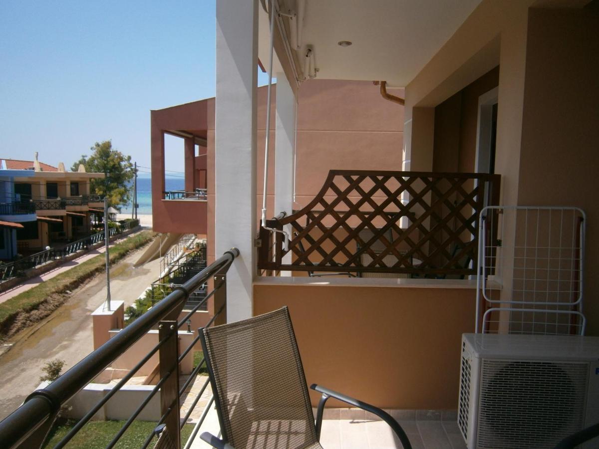 Dafni'S Seaside Luxury Studios Nikiti  Buitenkant foto