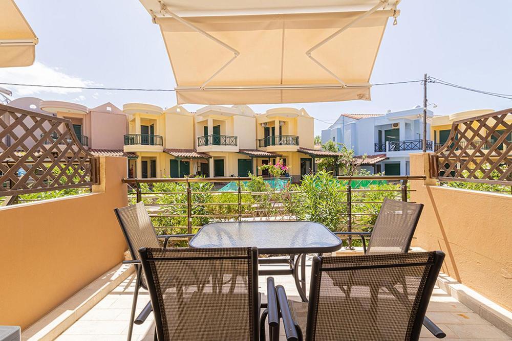 Dafni'S Seaside Luxury Studios Nikiti  Buitenkant foto